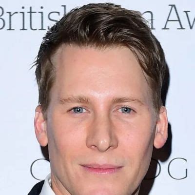 lance black net worth|Dustin Lance Black Biography, Age, Height, Wife, Net。